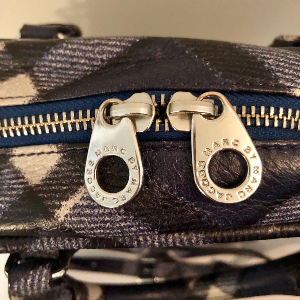 Marc By Marc Jacobs Crossbody Bag - Picture 5 of 8